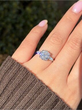 3.5cttw round cut Moissanite vvs1 engagement ring size 5,6,7,8